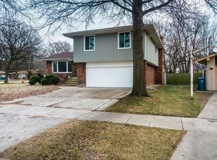 17308 Thornwood Ct, South Holland, IL 60473