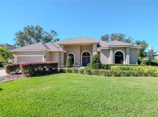 5112 Rolling Fairway Dr, Valrico, FL 33596