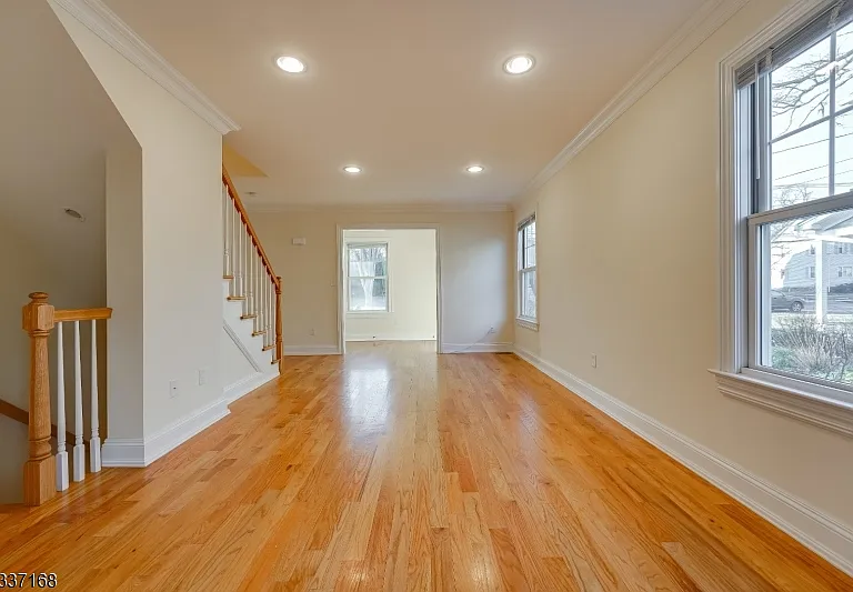 51 Summit Ave #A — Photo 4