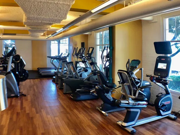 160 Cabrini Boulevard image 11 of 11