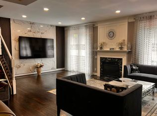 45745 Smoketree Ter, Sterling, VA 20166