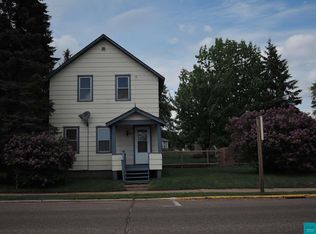 703 W Bayfield St, Washburn, WI 54891