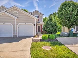 409 Rachel Ln, Avon Lake, OH 44012
