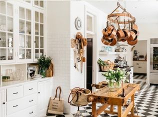 132 Clark Rd #A, Brookline, MA 02445