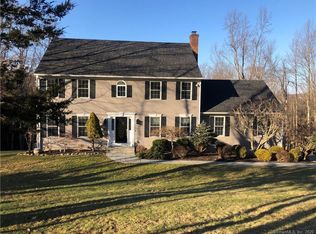 6 Mountain Manor Rd, Sandy Hook, CT 06482