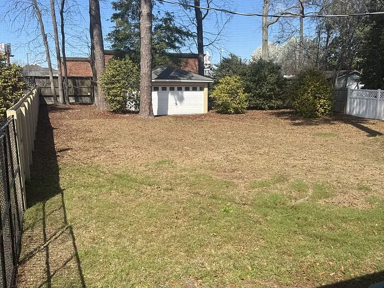 2111 Hart Rd — Photo 2