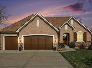 10514 NW 79th Pl, Weatherby Lake, MO 64152