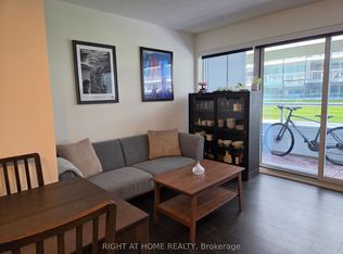 17 Bathurst St #602, Toronto, ON M5V 2N9