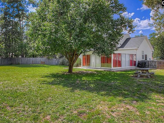 3rd image of 19 Beaver Creek Ct