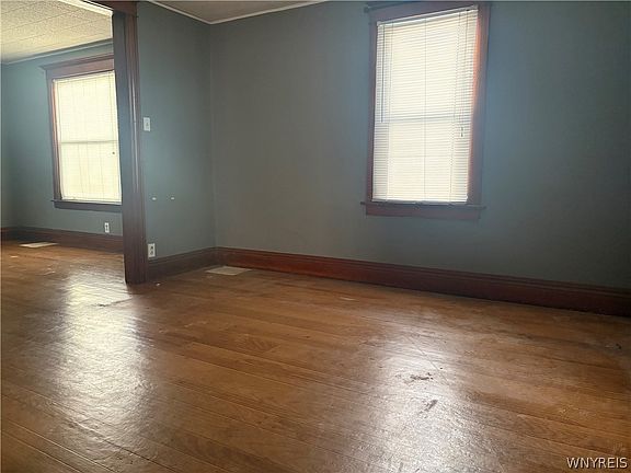 4th image of 81 Hill St