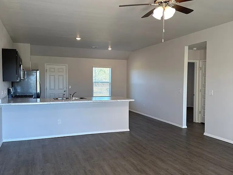 8112 E Reno St — Photo 4