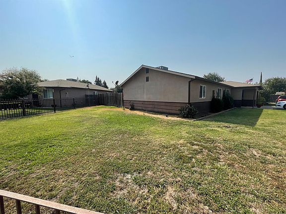 4th image of 13230 Enid Dr