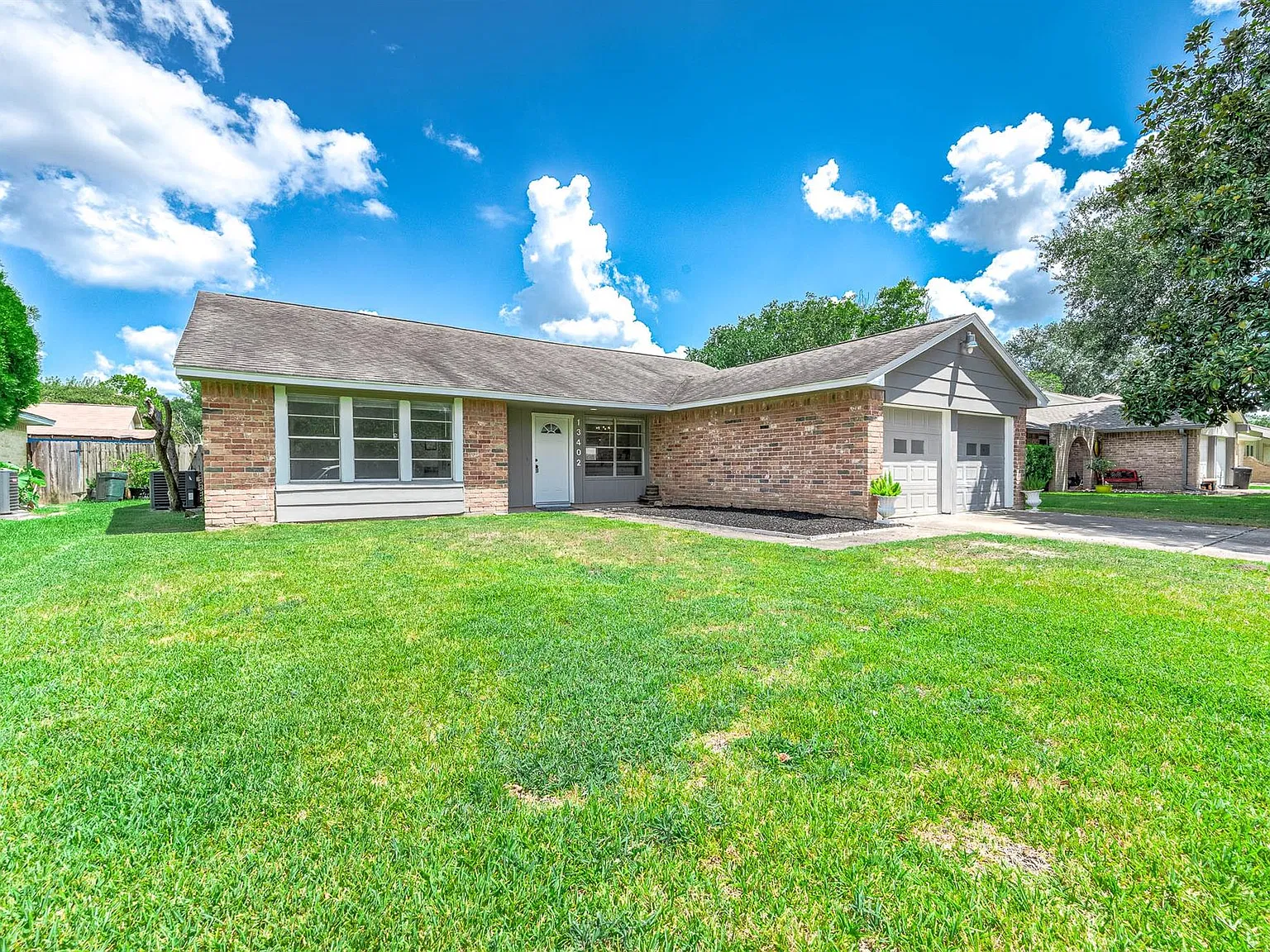 4 bed, 2.0 bath, 1670 sqft, $2,250 — Photo 3