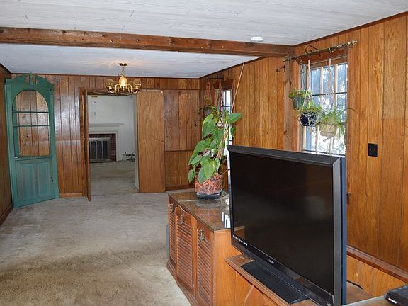 5th image of 51 Woodland Dr