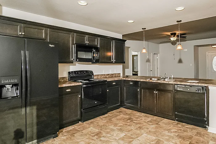 207 Sedgewick Dr — Photo 5