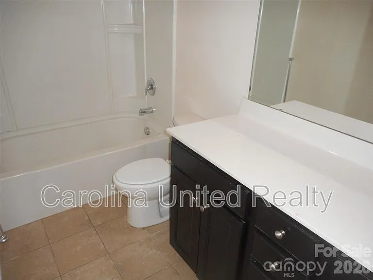 5860 Glassport Ln #504 — Photo 18