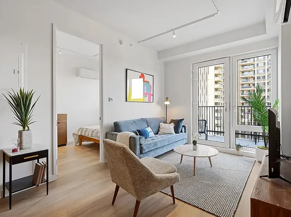 931 Carroll Street image 1 of 27