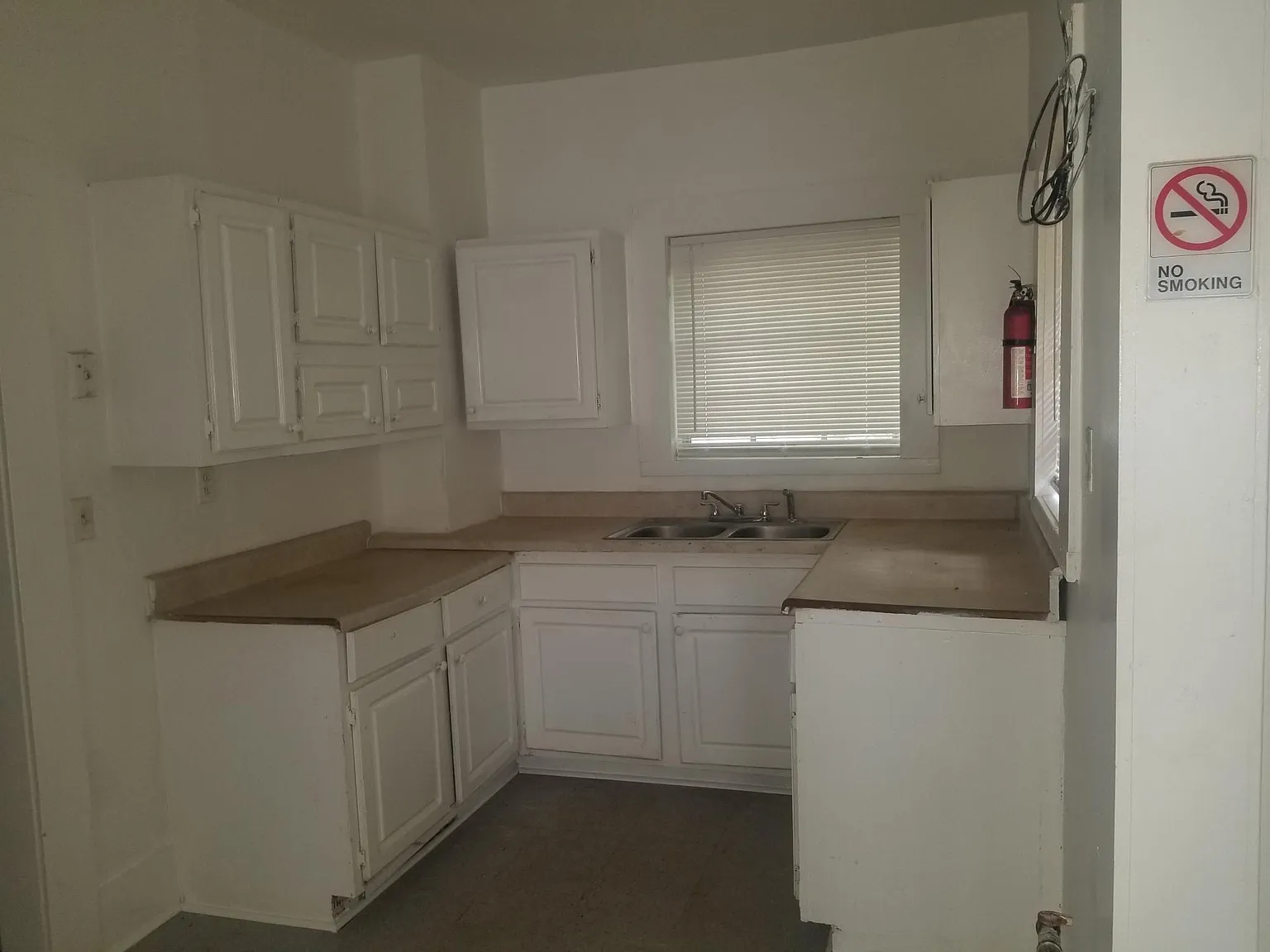 4 bed, 1800 sqft, $1,375 — Photo 3