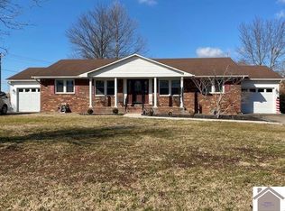18 Southern Hts, Mayfield, KY 42066