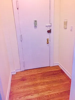 Rented by Roberto Guilbet, LREB | media 42