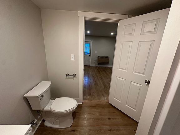 5th image of 18 Elm St #3