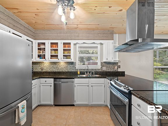 5th image of 161 Brentwood Dr
