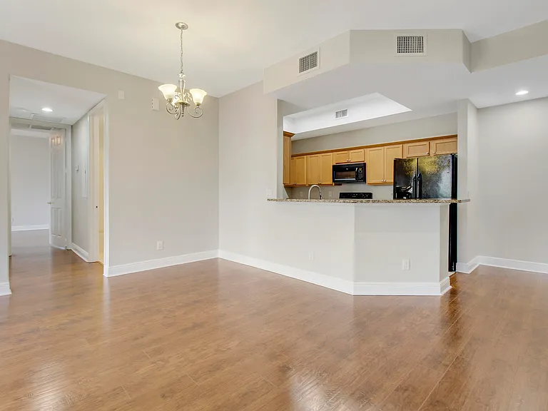 10440 SW Stephanie Way #4207 — Photo 1