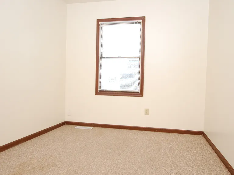 521 S Silverwood Ln #A — Photo 10
