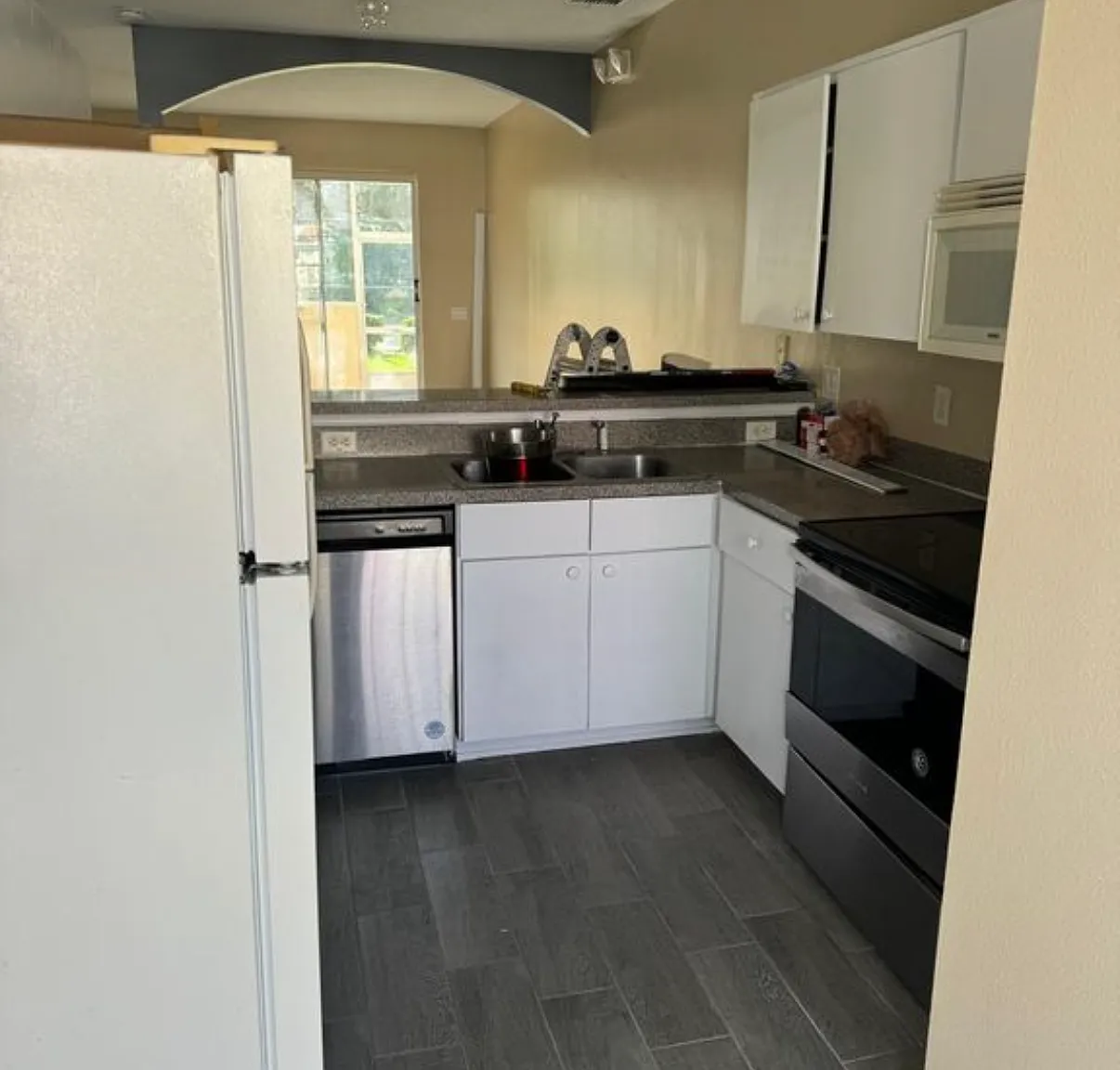 1289 S Beach Cir — Photo 1
