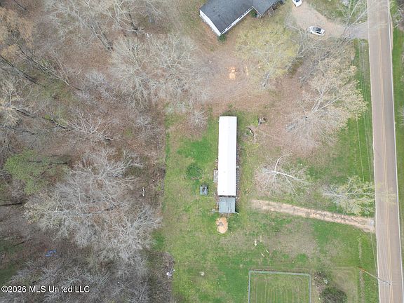 4th image of 2149 Owens Rd