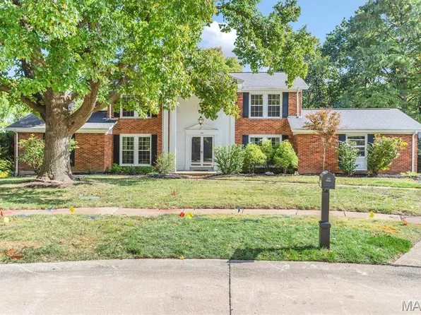 216 Trailtop Ct, Chesterfield, MO 63017