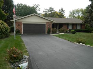 6135 Lippincott Ln, Rockford, IL 61107