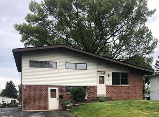 122 Yellowstone Rd, Plymouth Meeting, PA 19462