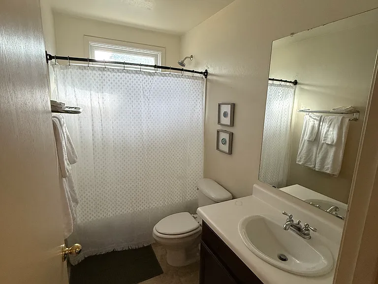 2101 E Sunland Ave — Photo 11