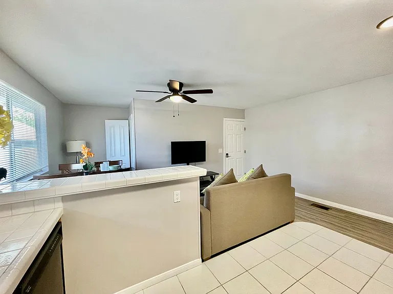 3552 Front St — Photo 8