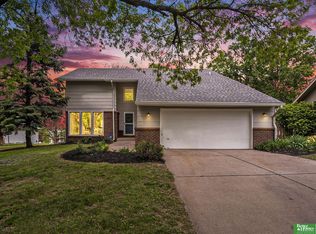 11605 Susie Cir, Bellevue, NE 68123