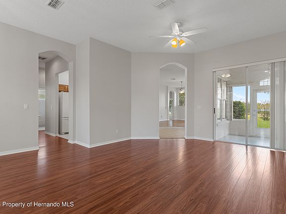 3rd image of 5691 W Hunters Ridge Cir