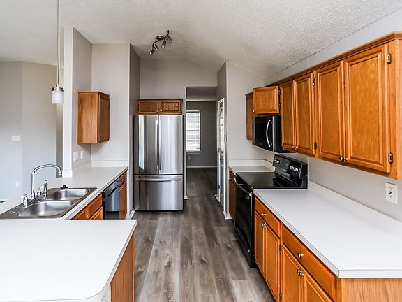 5th image of 5122 Eastcreek Dr