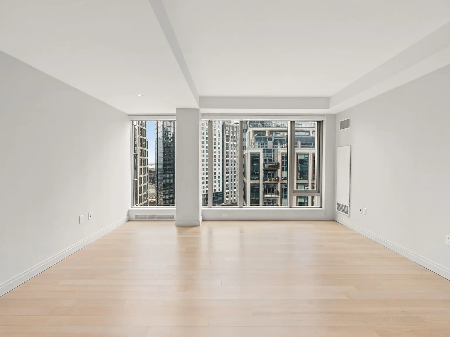 2 bed, 1200 sqft, $9,600 — Photo 2
