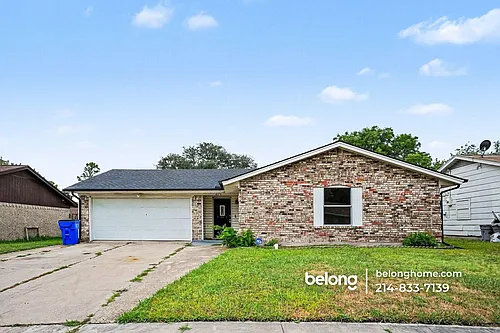 423 Southlake Dr Photo 1