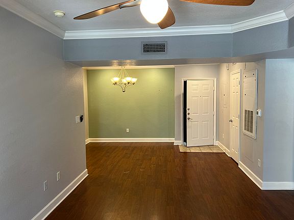 4th image of 202 E South St Unit 2037