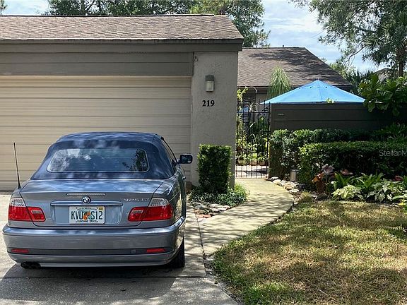 2nd image of 219 Nettlewood Ln