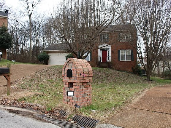 2nd image of 2537 Bayview Dr