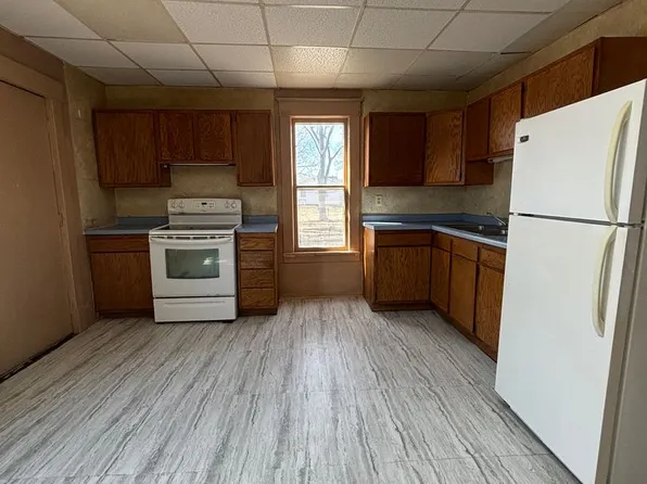 419 Ankeny St, Waterloo, IA 50703