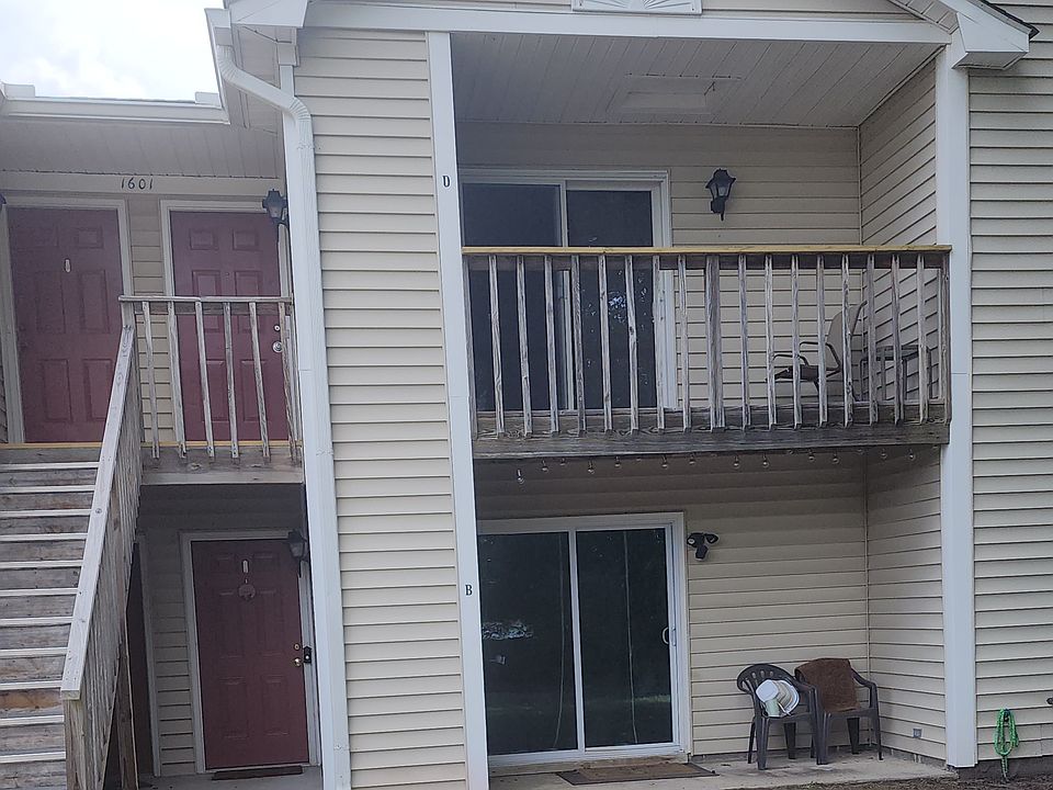 Outside of unit. Top right.