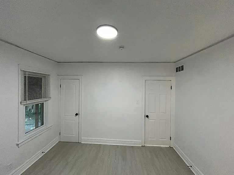 Unit Photo