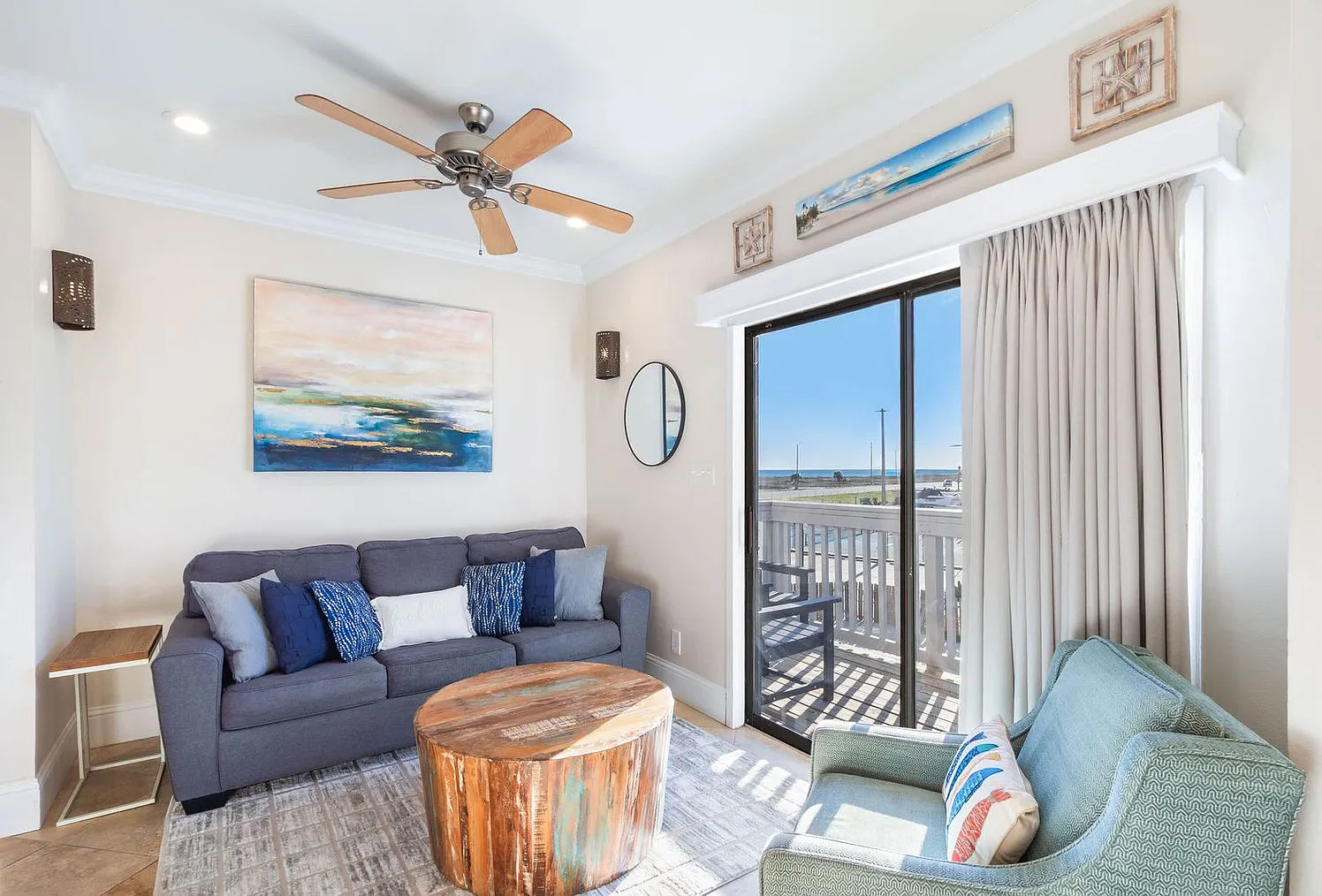 1 bed, 1.0 bath, 398 sqft, $2,264 — Photo 2