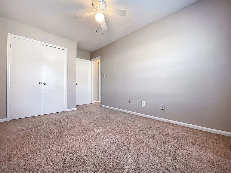 Charlotte NC Apartments For Rent | Arcadian Village | Spacious Bedroom