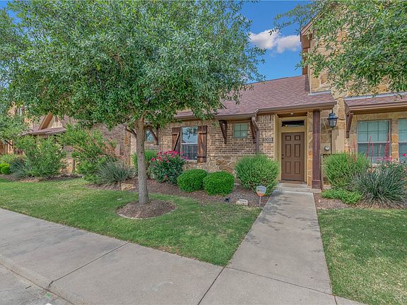 2nd image of 3209 Papa Bear Dr