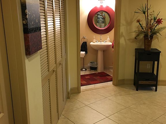 3rd image of 191 SE 20th Ave #617